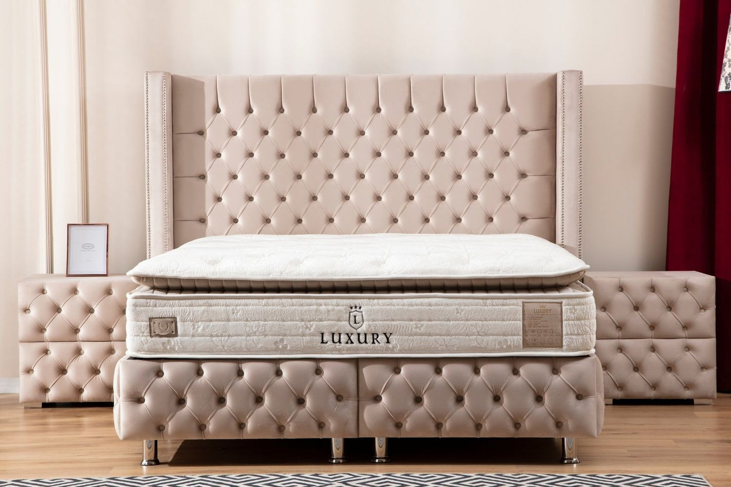 Lit Coffre CLOUTE BEIGE - Velours capitonné