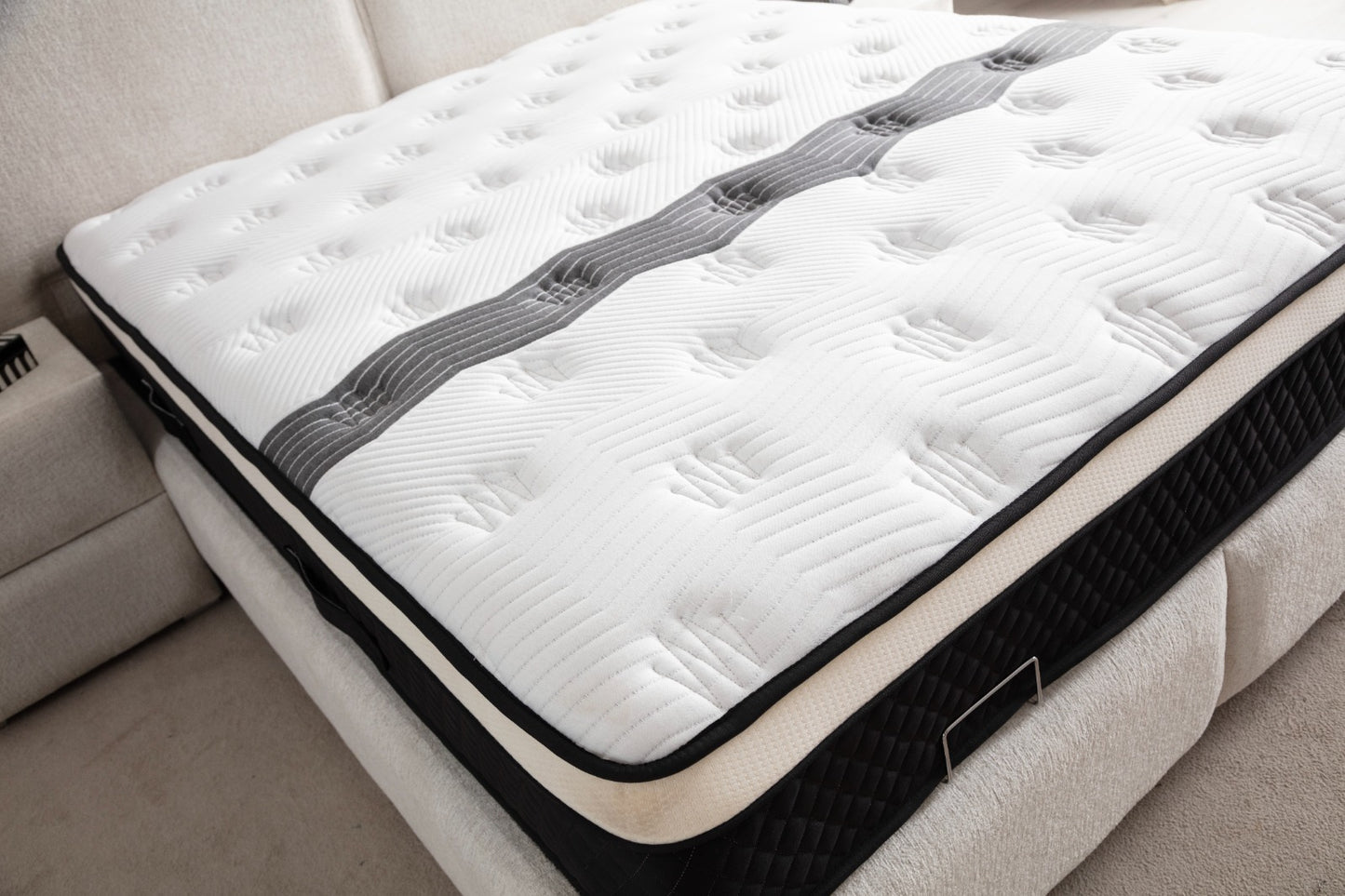 Lit coffre Maya Chenille Blanc Cassé